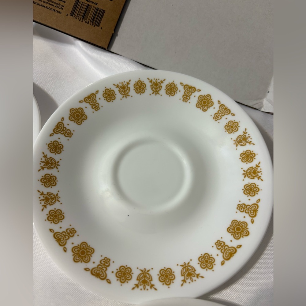 Corelle Butterfly Gold Vintage dessert‎ plate 6 inch white w/ gold design 7 pc